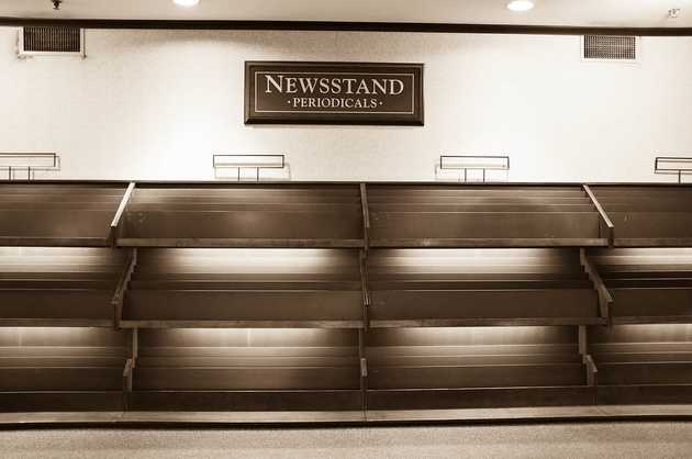 Barnes and Noble Closing: Newsstand
